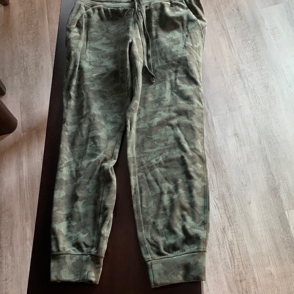 lululemon athletica Green Camo Joggers